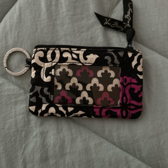 Card holder - Picture 1 of 2